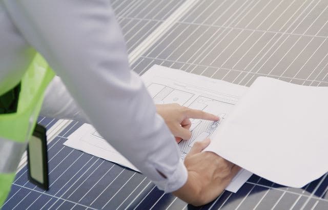 ペロブスカイト型太陽電池が普及しない原因について解説した見出し画像