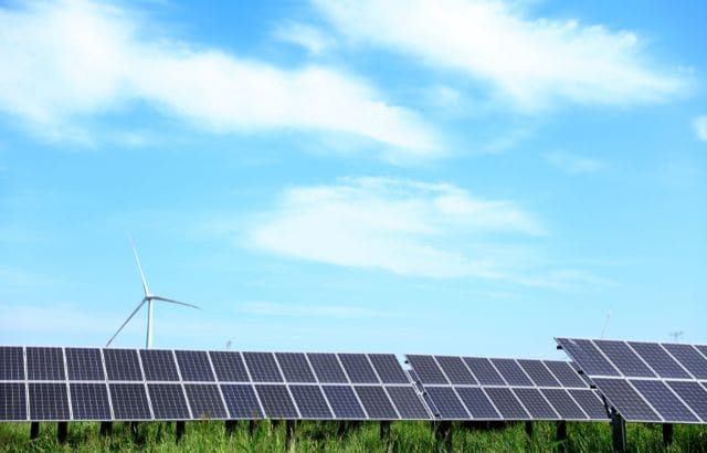 太陽光発電の発電を効率を高める方法に関する見出しの画像