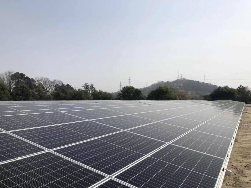 太陽光発電で発電効率が落ちる理由を解説した見出しの画像