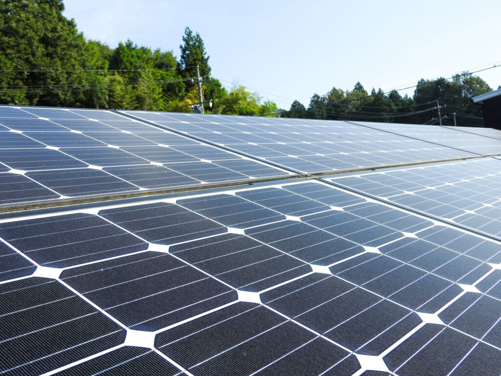 PIDテストに使用する太陽電池モジュールの写真