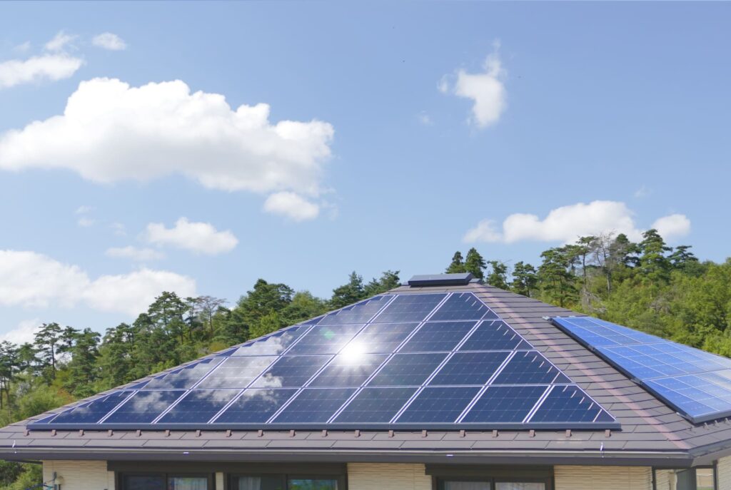 福島県で太陽光発電の補助金を受け取る際に注意することを解説した見出し画像