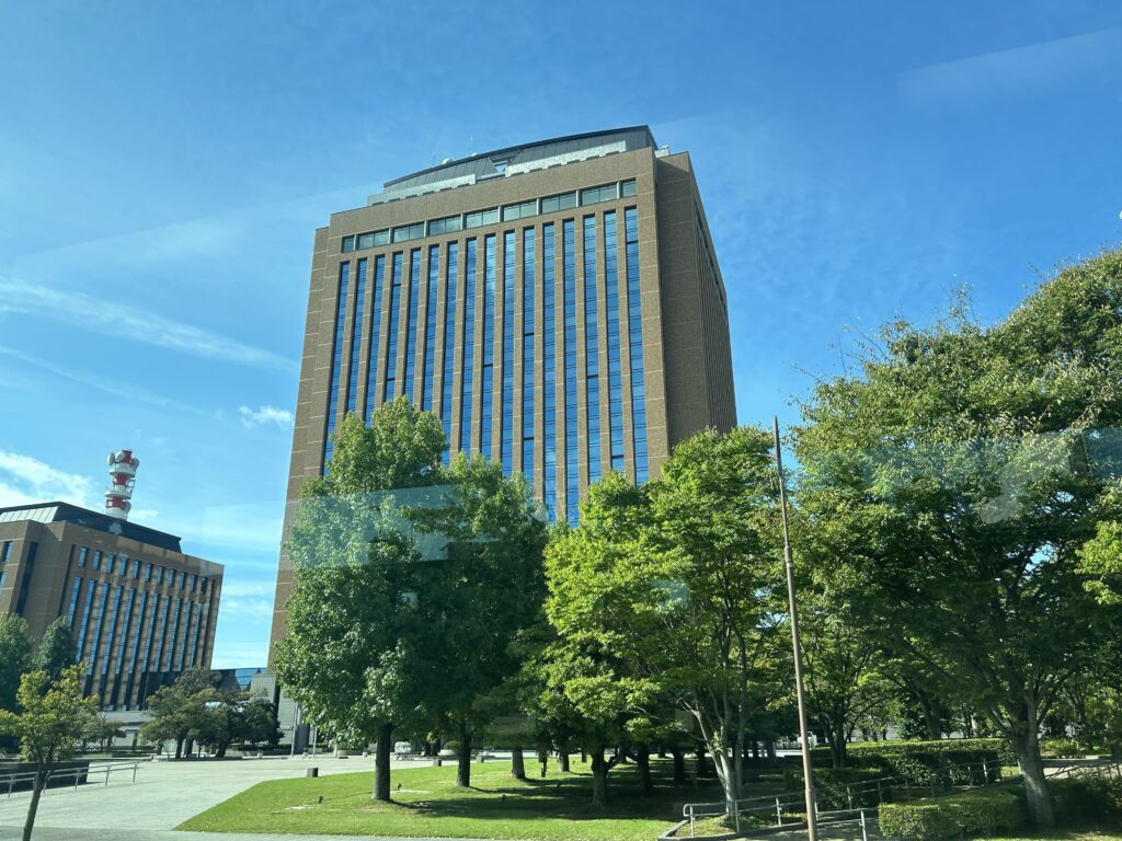 石川県庁の写真