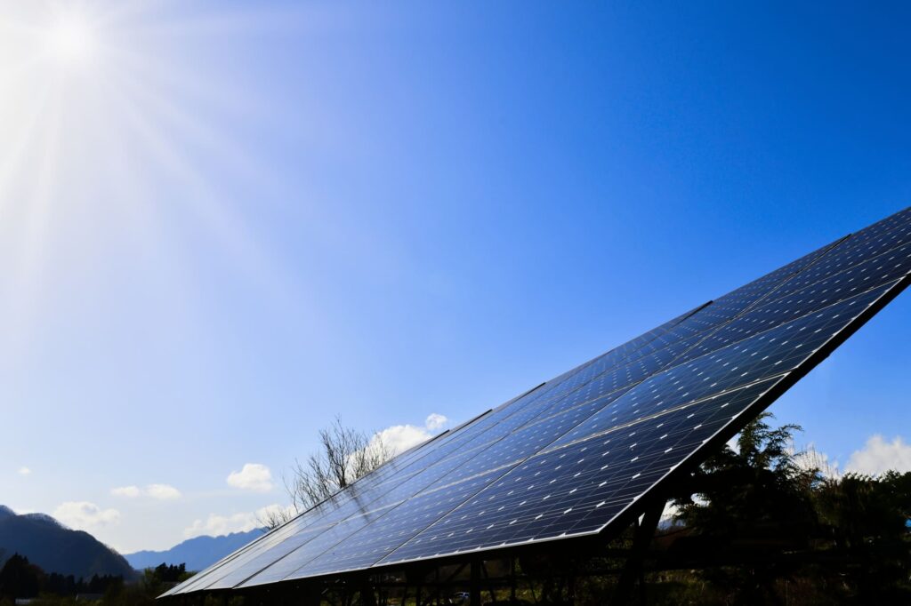 増値税還付廃止前後で選ぶべき太陽光発電メーカーのポイントについて解説した見出し画像