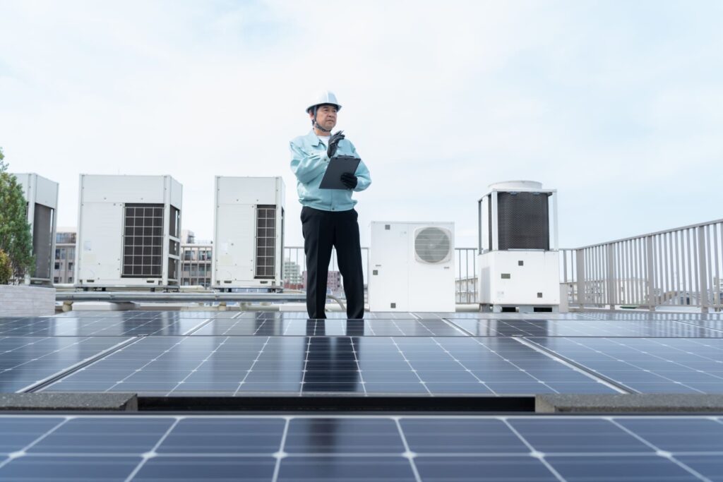 太陽光パネル洗浄を検討している人の画像